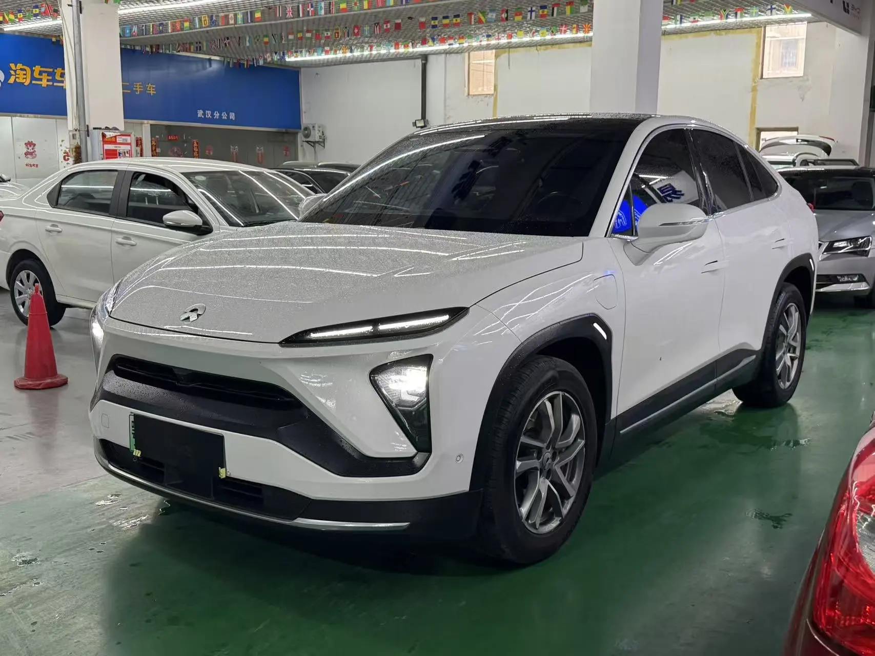 Nio EC6