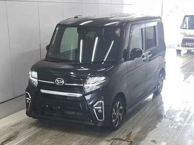 Daihatsu Tanto Лот № 2021