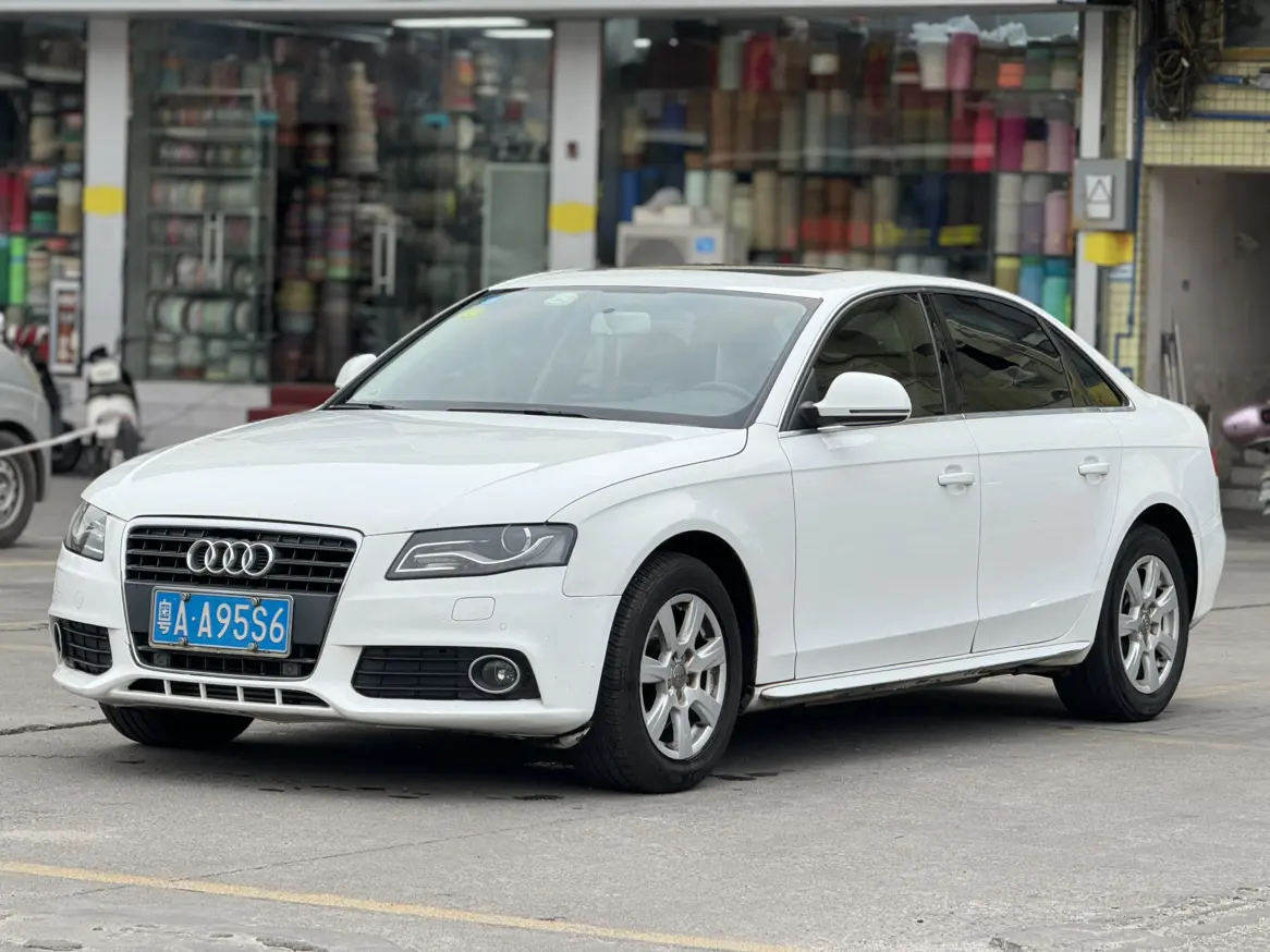 Audi A4 IV (B8)