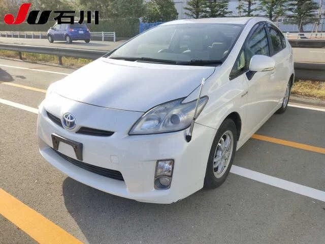 Toyota Prius Лот № 2011