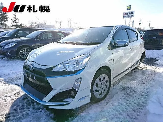 Toyota Aqua Лот № 2016