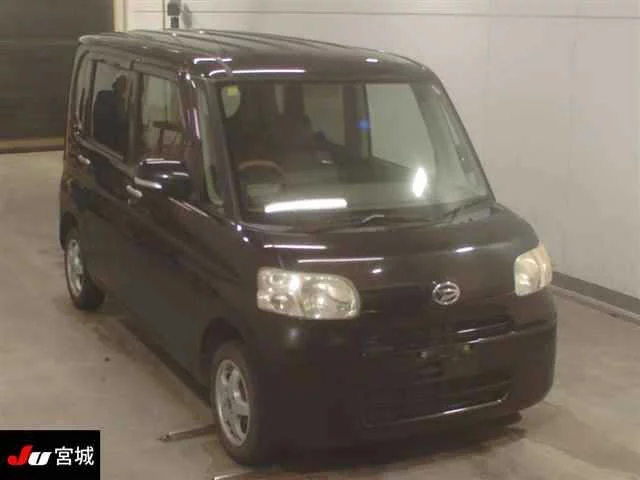 Daihatsu Tanto Лот № 2010