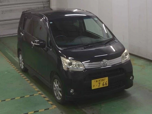 Daihatsu Move Лот № 2011