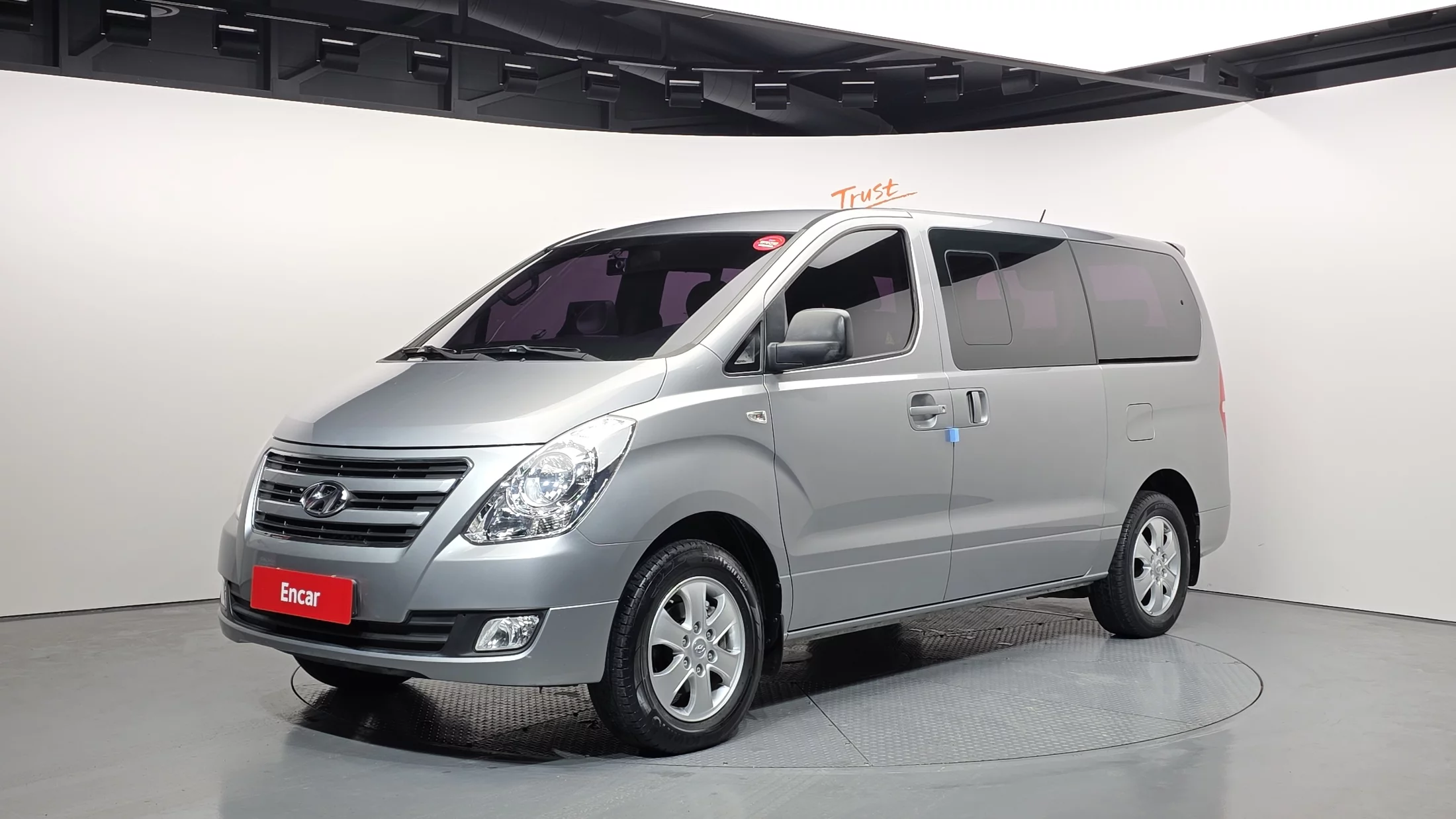 Hyundai Starex 4Wd 12-Seater Wagon Modern 2017