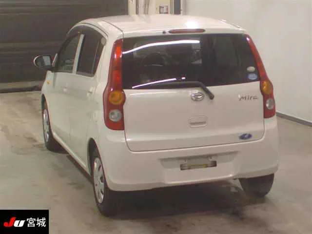 Daihatsu Mira Лот № 2011