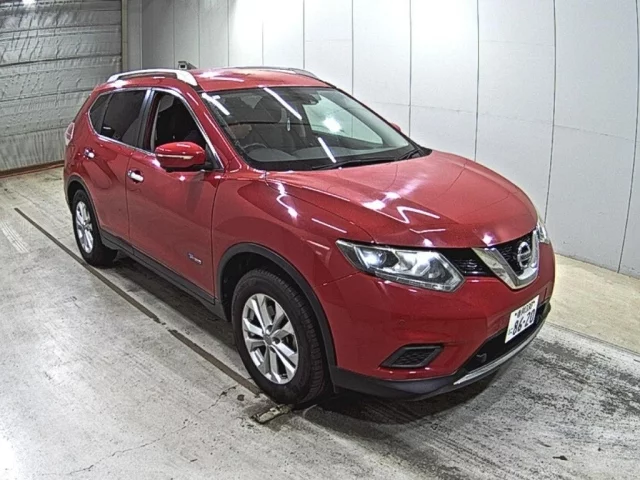 Nissan X-Trail Лот № 2015