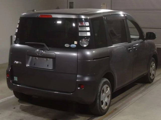 Toyota Sienta Лот № 2008