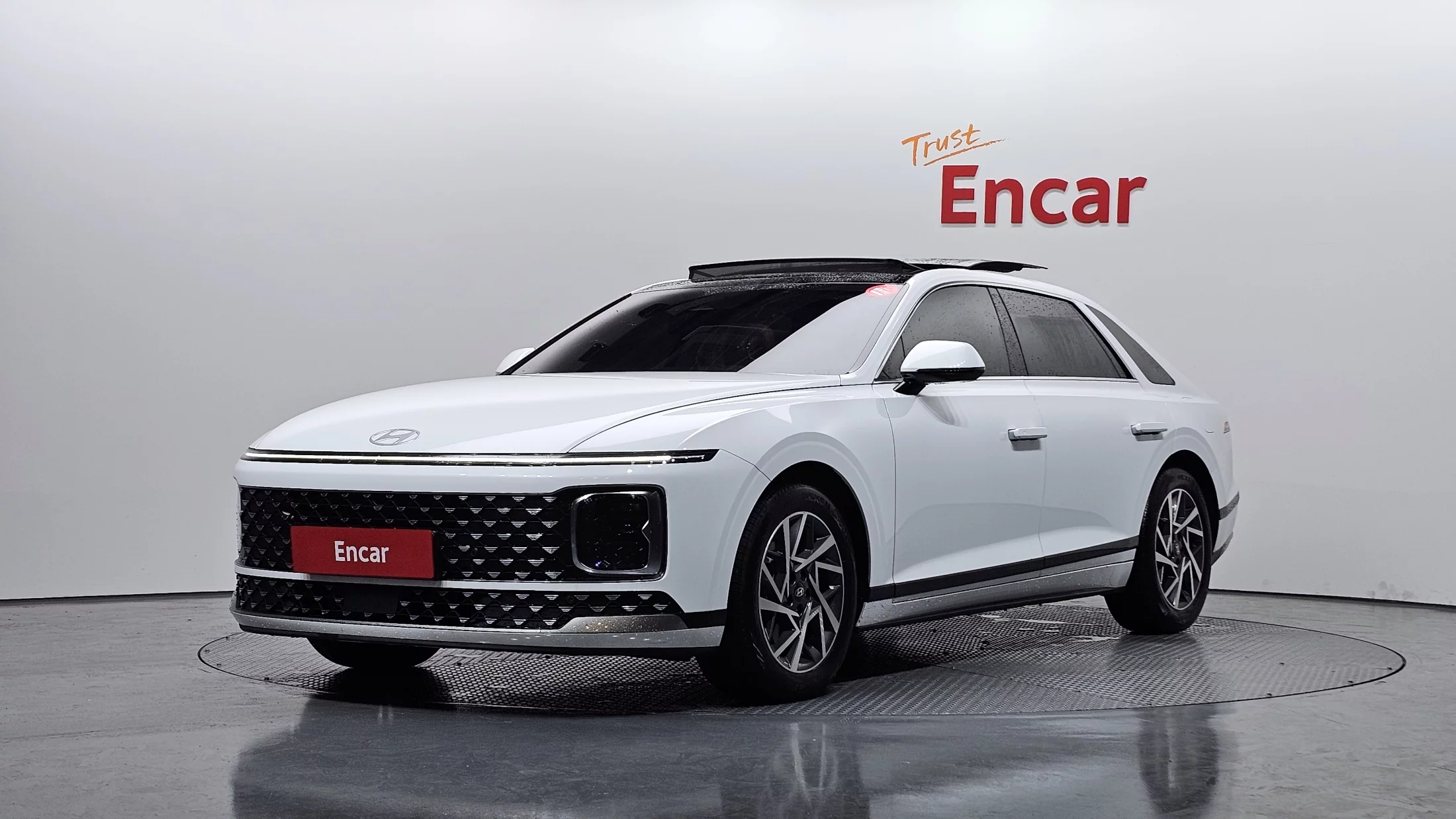 Hyundai Grandeur 2,5 Gasoline 2Wd Premium 2023