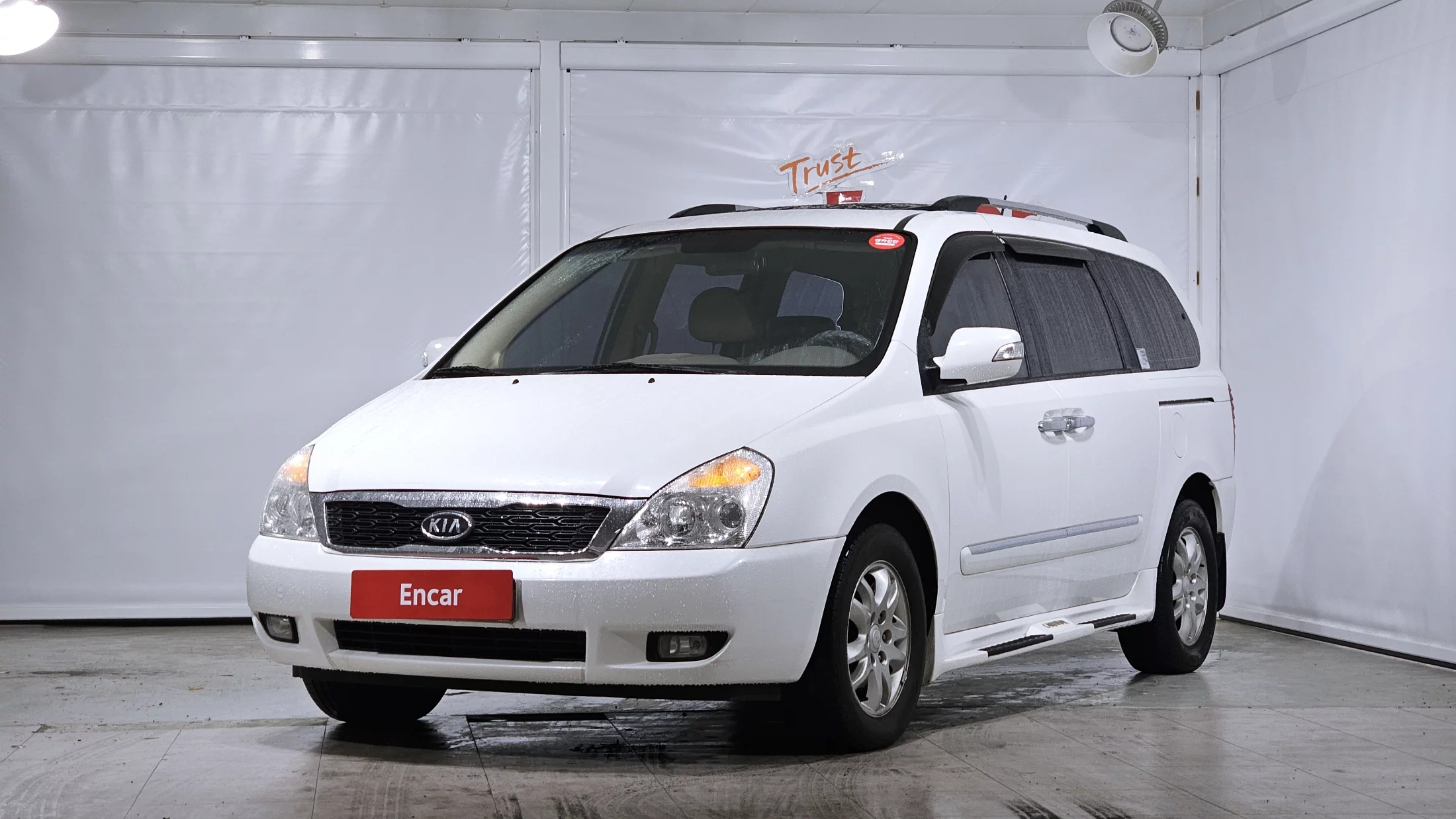 Kia Carnival 2012