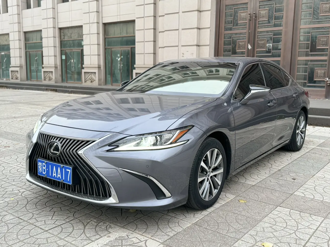 Lexus ES VII