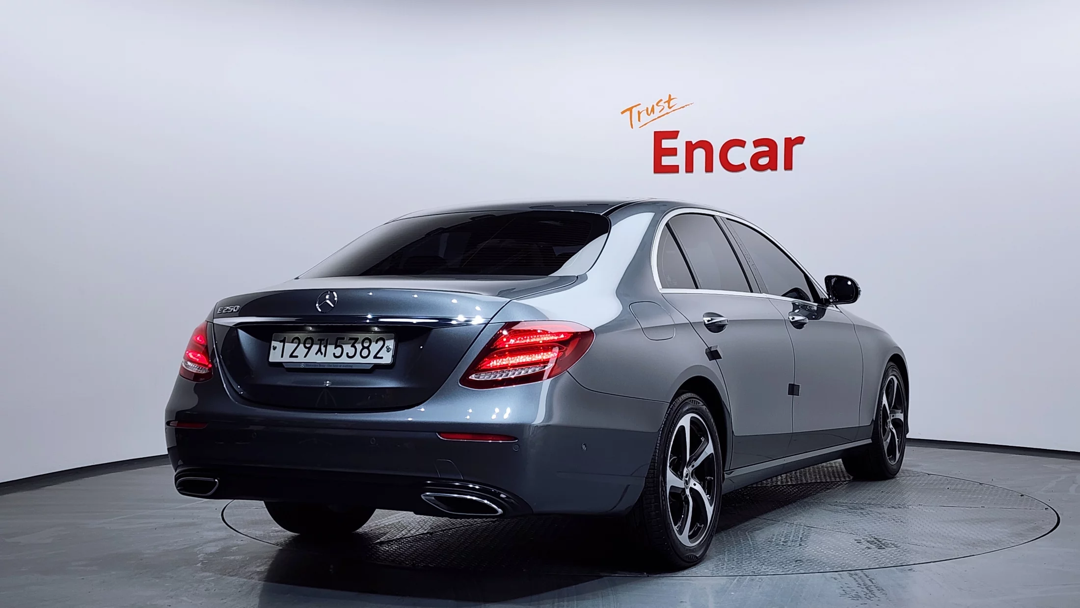 Mercedes-Benz E-Класс 2020