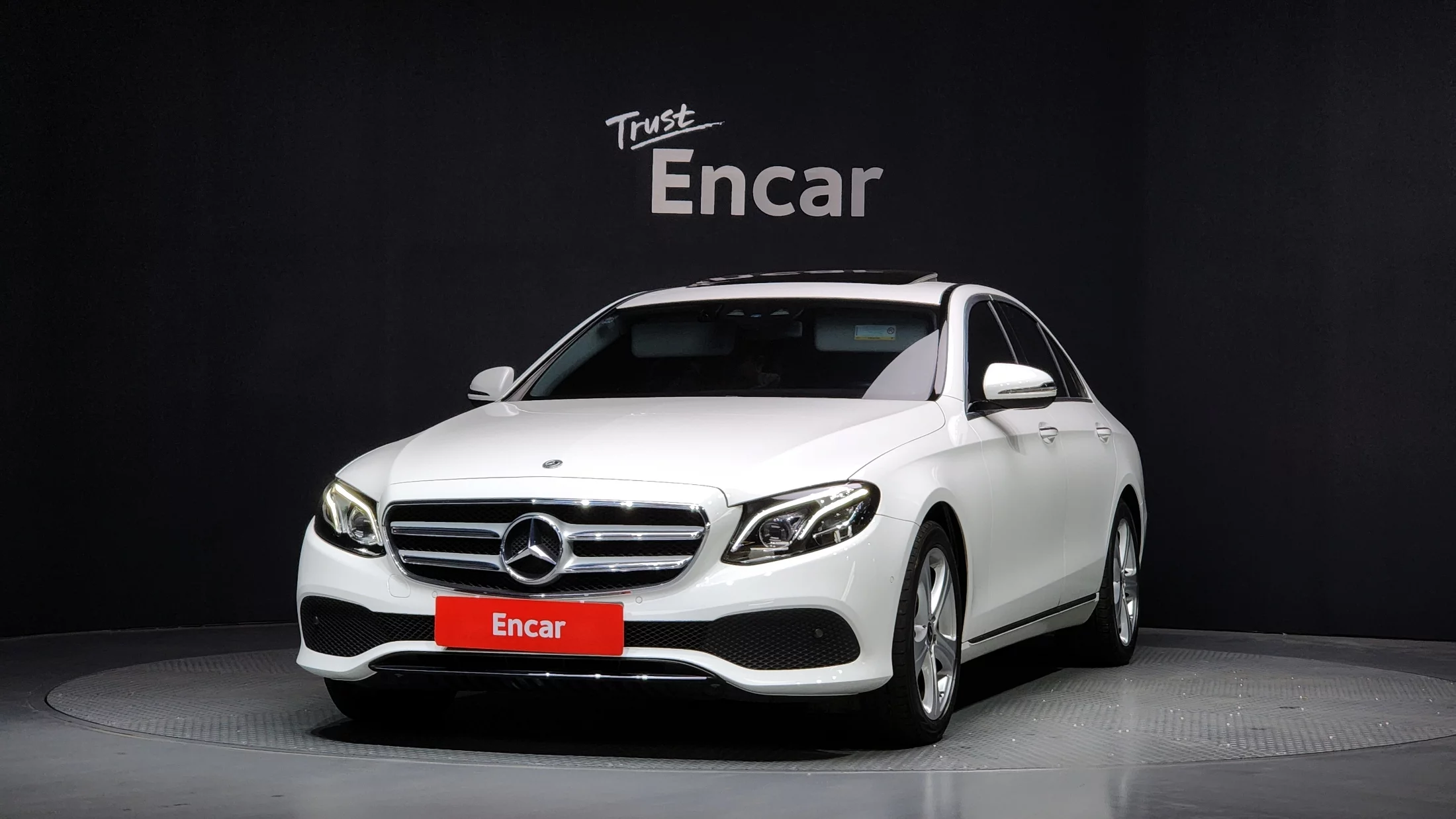 Mercedes-Benz E-Класс 2018