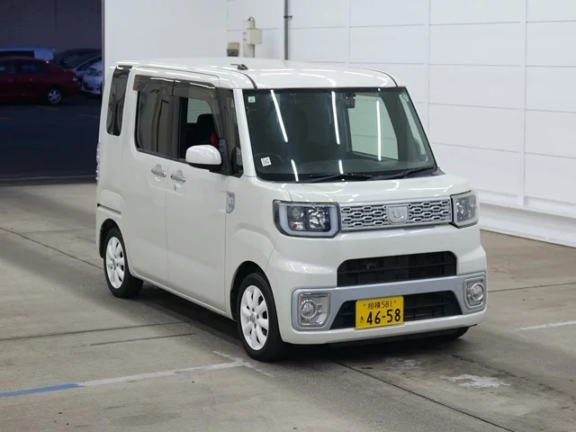 Daihatsu Wake Лот № 2015