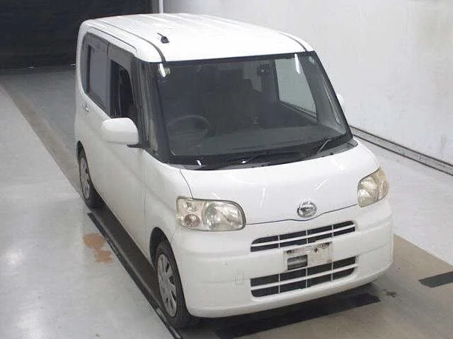 Daihatsu Tanto Лот № 2012