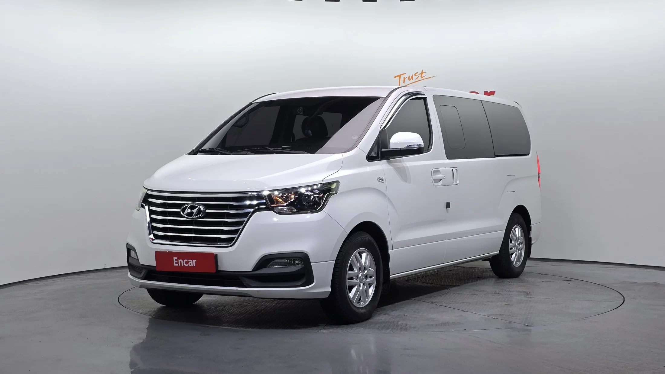 Hyundai Starex 2018