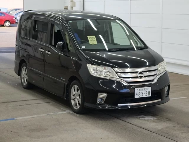 Nissan Serena Лот № 2013
