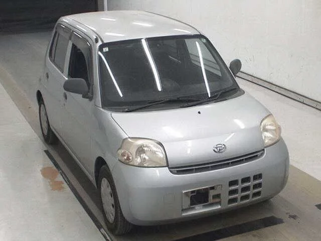Daihatsu Esse Лот № 2011