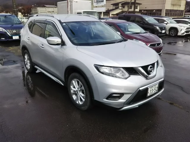 Nissan X-Trail Лот № 2015
