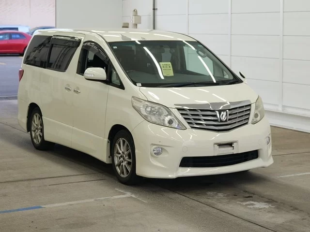 Toyota Alphard Лот № 2011