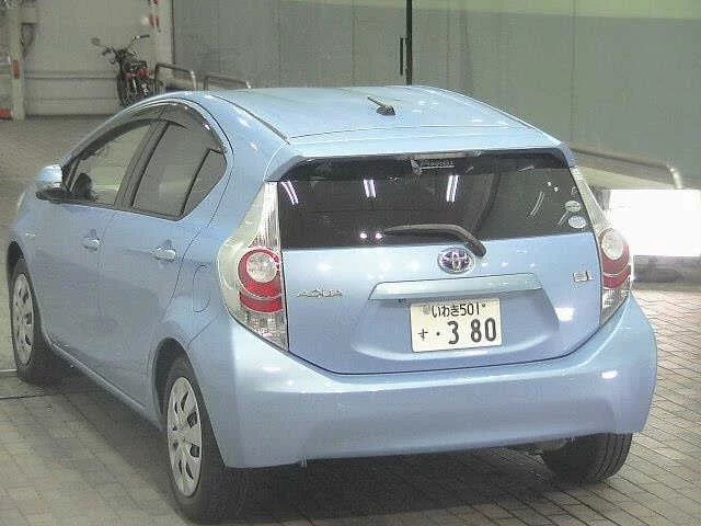 Toyota Aqua Лот № 2014
