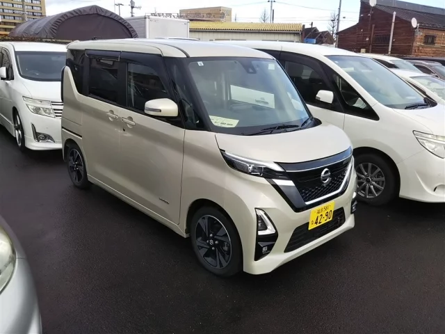 Nissan Roox Лот № 2021
