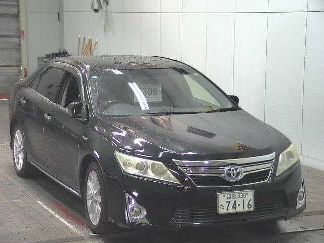 Toyota Camry Лот № 2012