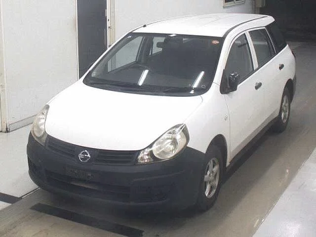 Nissan Ad Лот № 2013