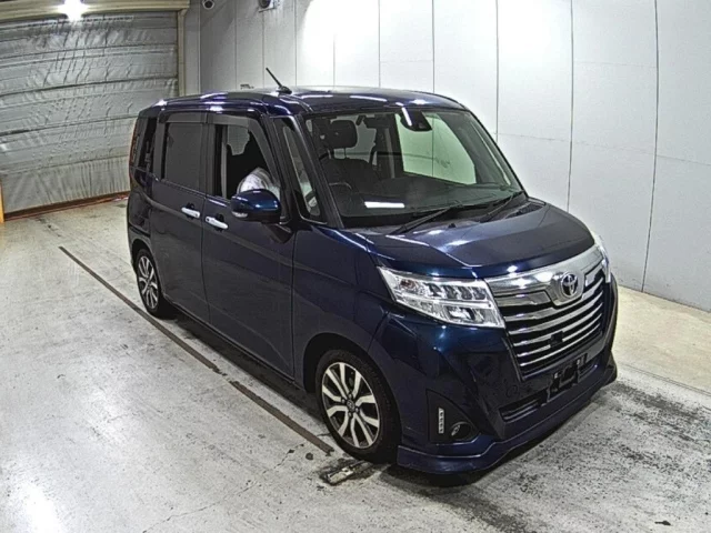 Toyota Roomy I