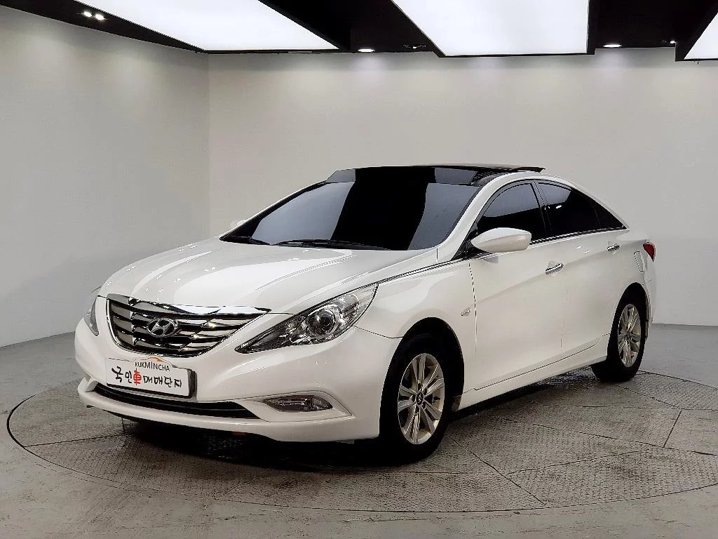 Hyundai Sonata 2010