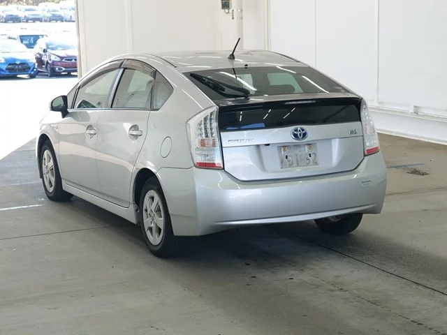 Toyota Prius Лот № 2010