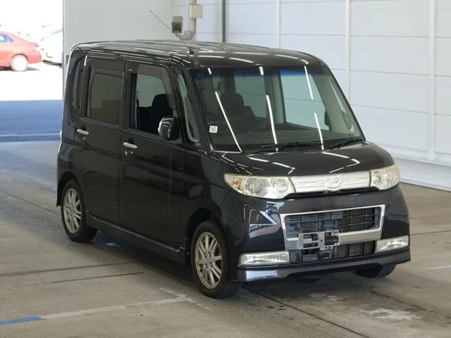 Daihatsu Tanto Лот № 2009