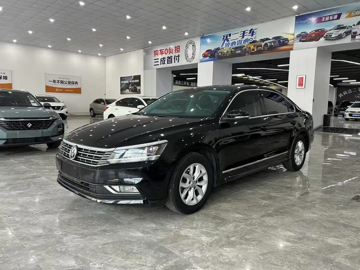 Volkswagen Passat №17620077 2018