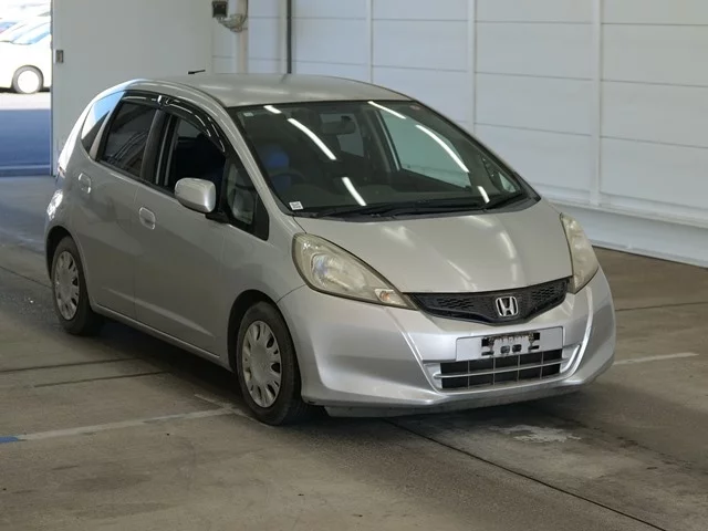 Honda Fit Лот № 2010