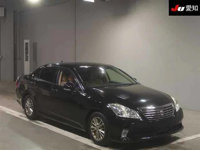 Toyota Crown Лот № 2012