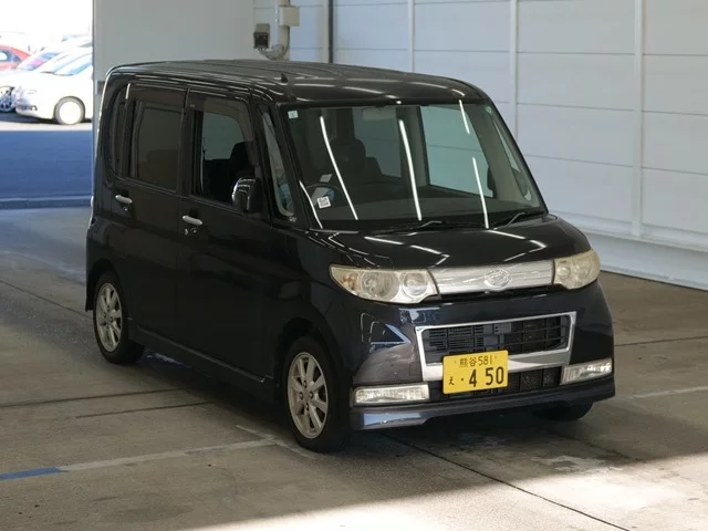 Daihatsu Tanto Лот № 2009