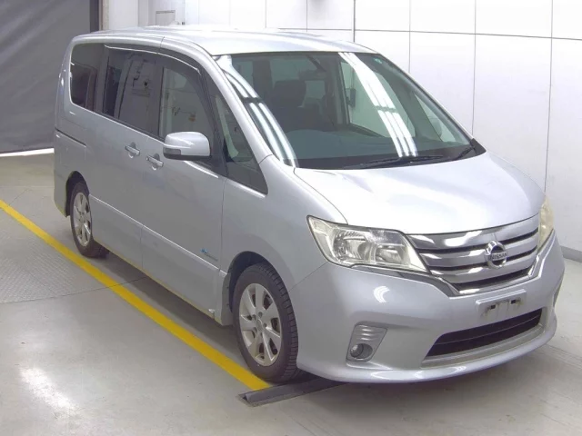 Nissan Serena Лот № 2013