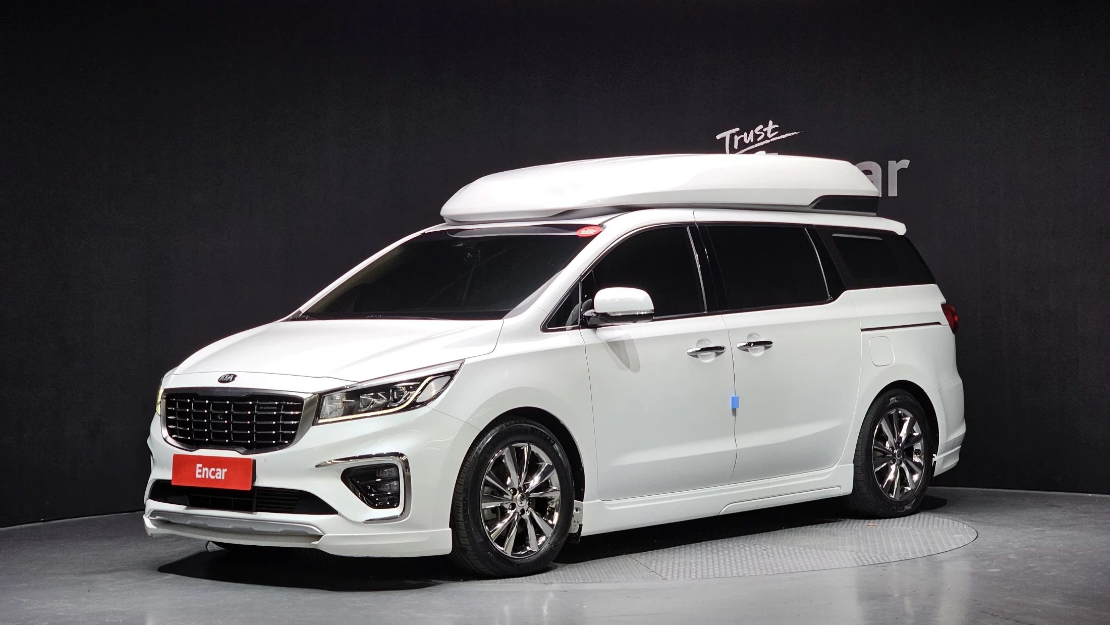 Kia Carnival Gasoline 9-Seater Hi-Limousine Noblesse Special 2018