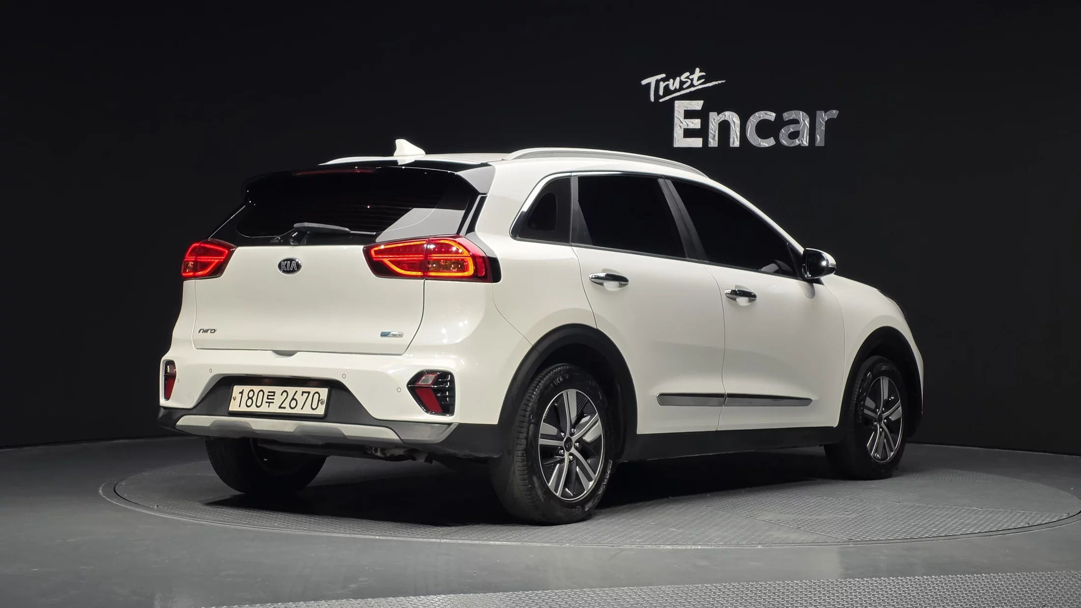 Kia Niro 1.6 Hev Noblesse, Гибрид 2019