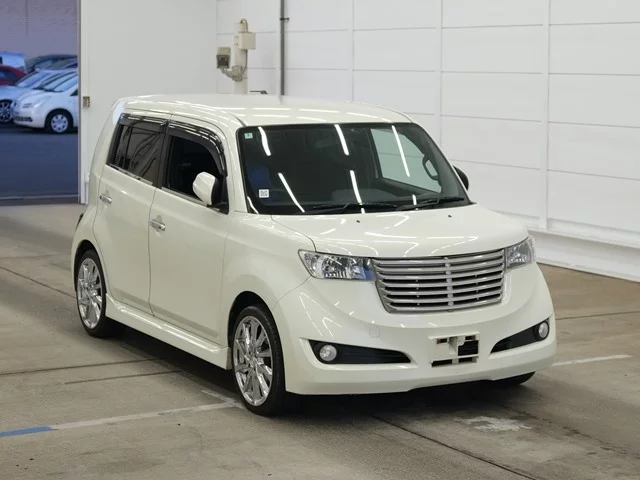 Toyota bB II Рестайлинг