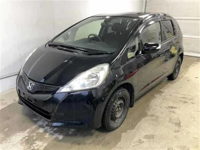 Honda Fit Лот № 11015 2013