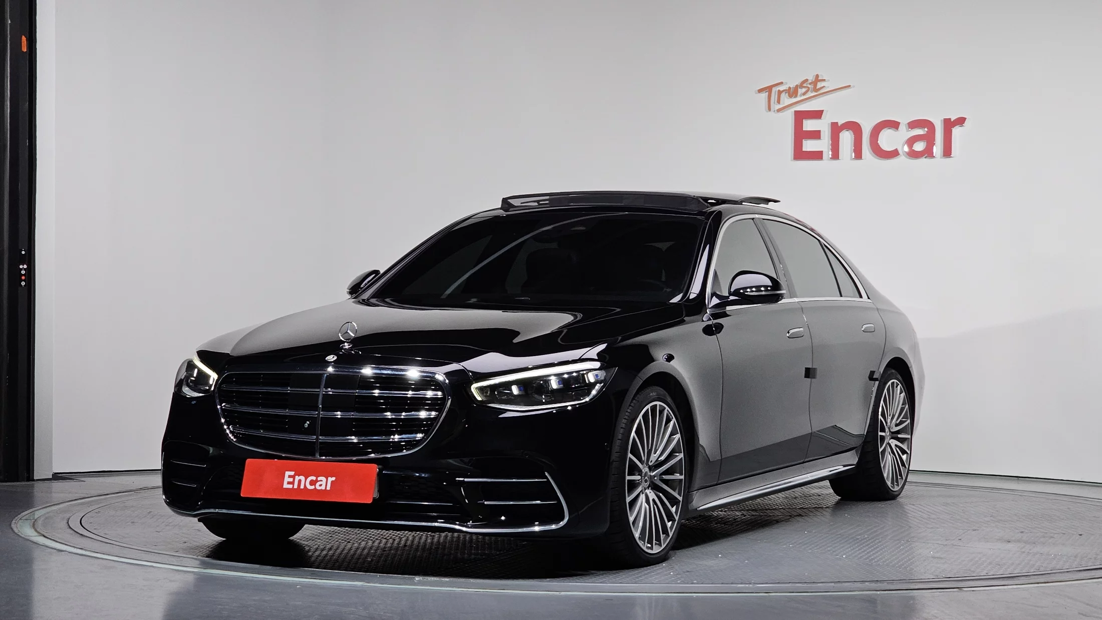 Mercedes-Benz S-Класс 2023