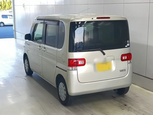 Daihatsu Tanto II