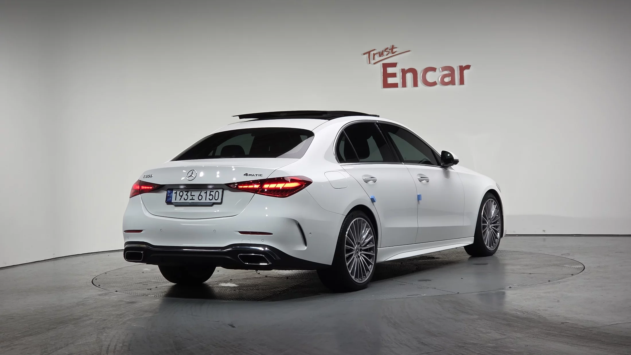 Mercedes-Benz C-Класс 2024