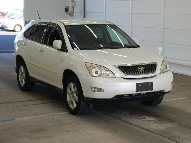 Toyota Harrier Лот № 2010