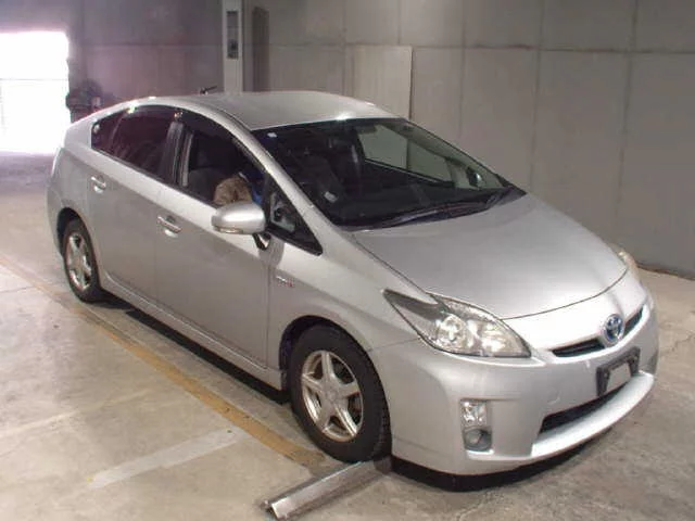 Toyota Prius Лот № 2010