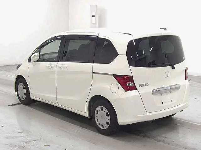 Honda Freed Лот № 2009