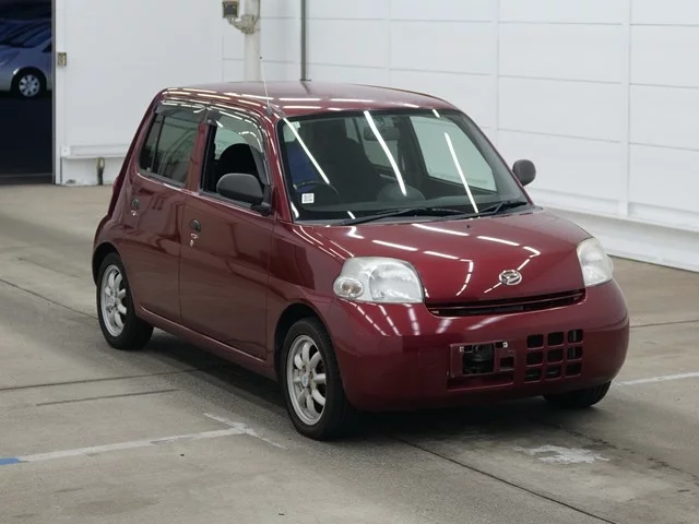 Daihatsu Esse Лот № 2011