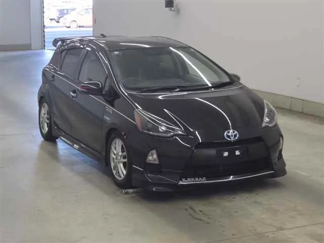 Toyota Aqua Лот № 25108 2013