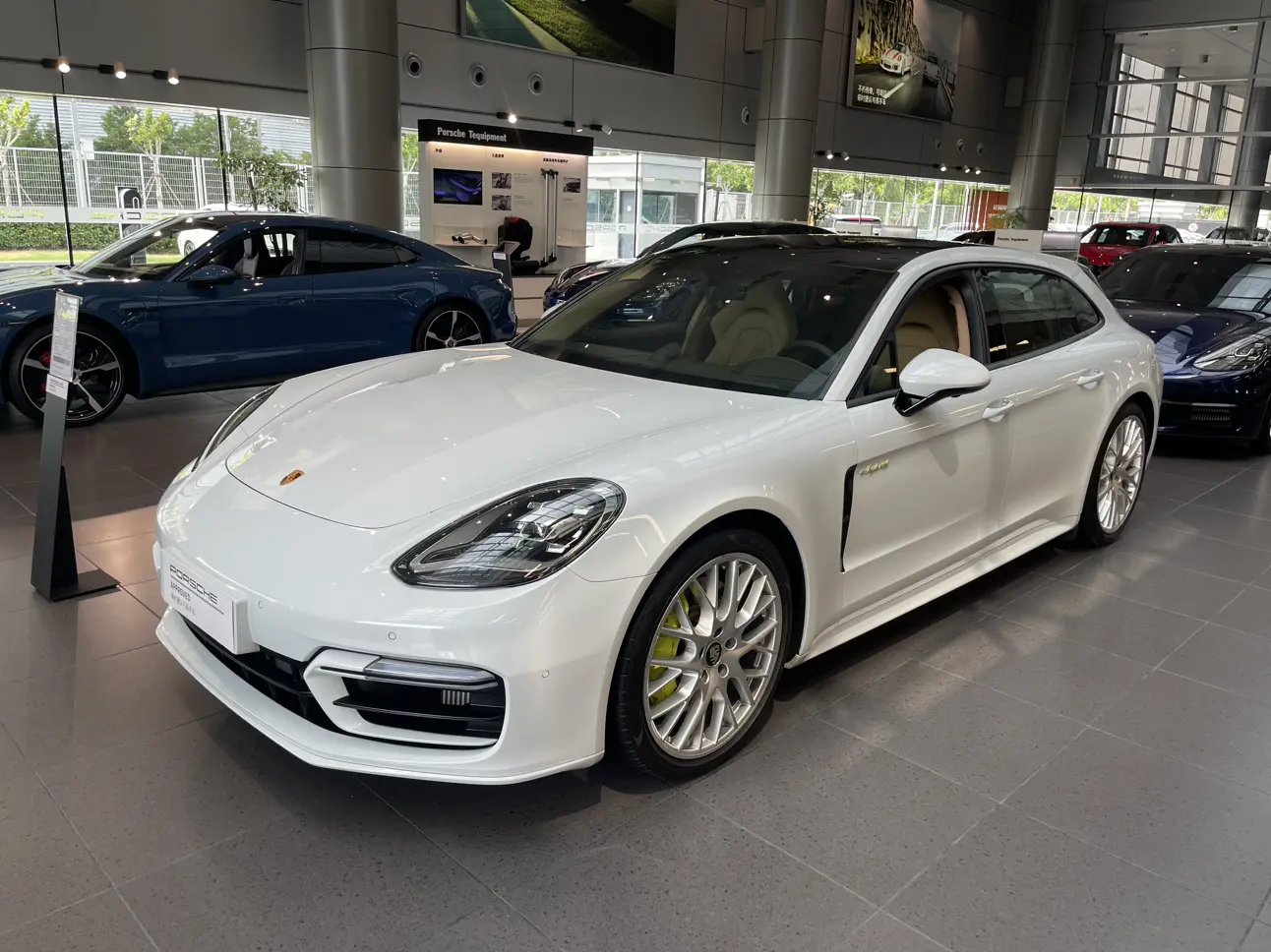 Porsche Panamera II Рестайлинг