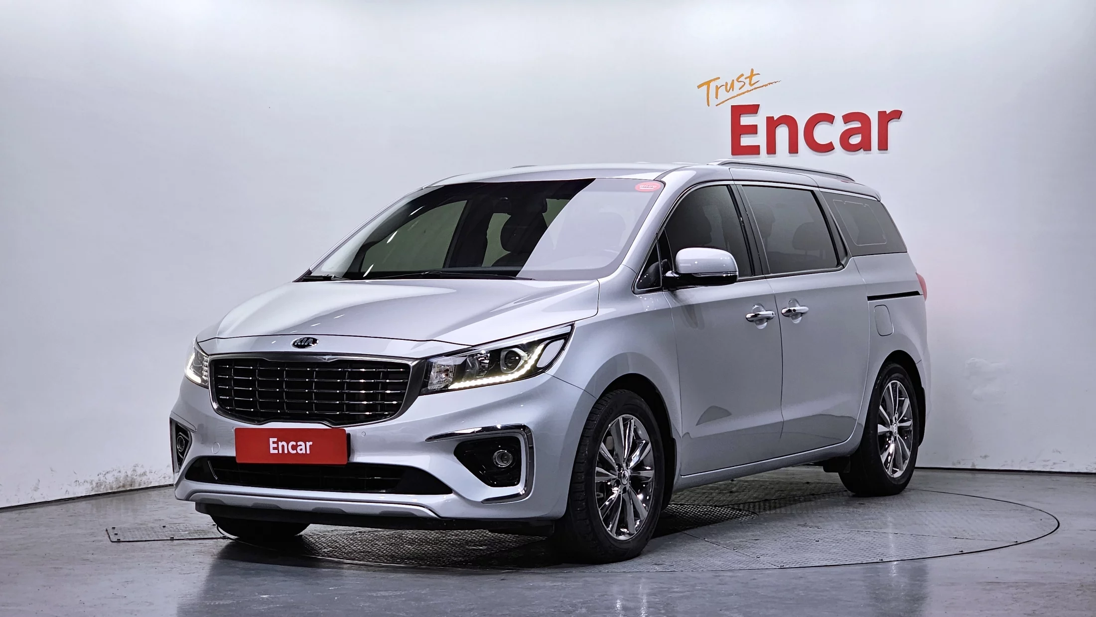 Kia Carnival III